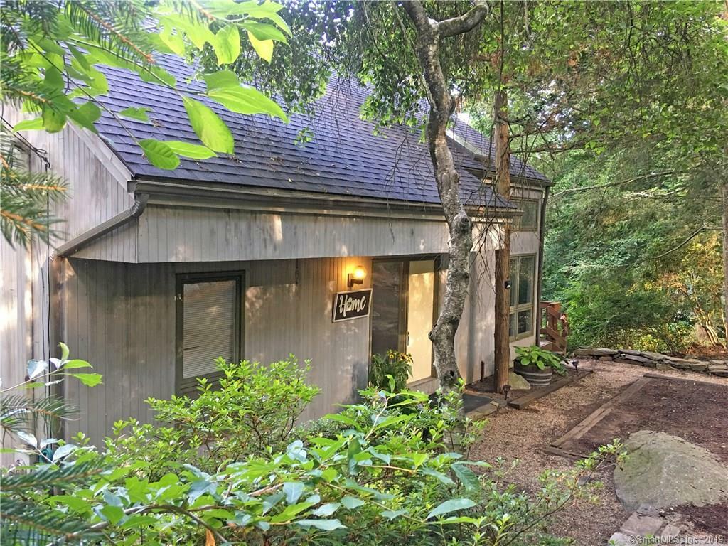 Property Photo: 9 Nutmeg Lane CT 06482