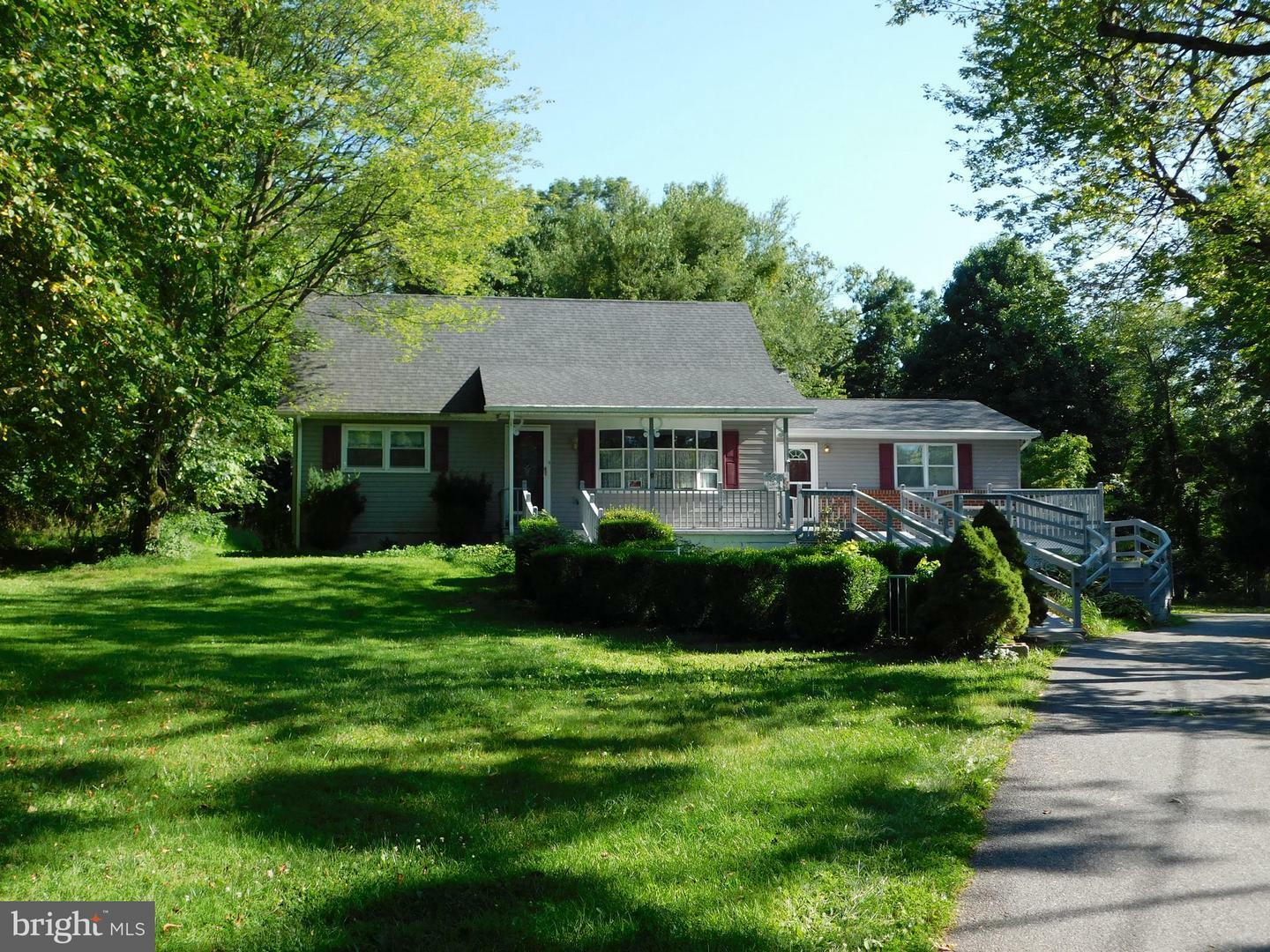 Property Photo: 13820 Villa View Drive PA 17268
