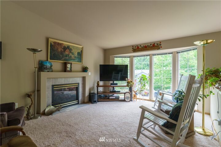 Property Photo: 4610 76th Drive NE WA 98270