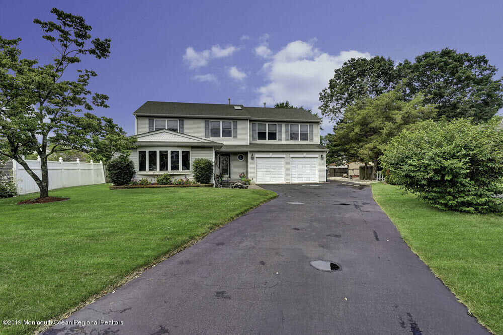 Property Photo:  109 Venus Lane  NJ 08753 