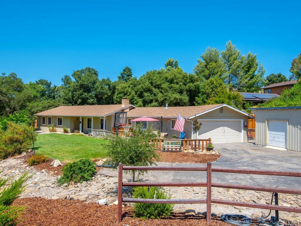 Property Photo: 4165 Arena Avenue CA 93422