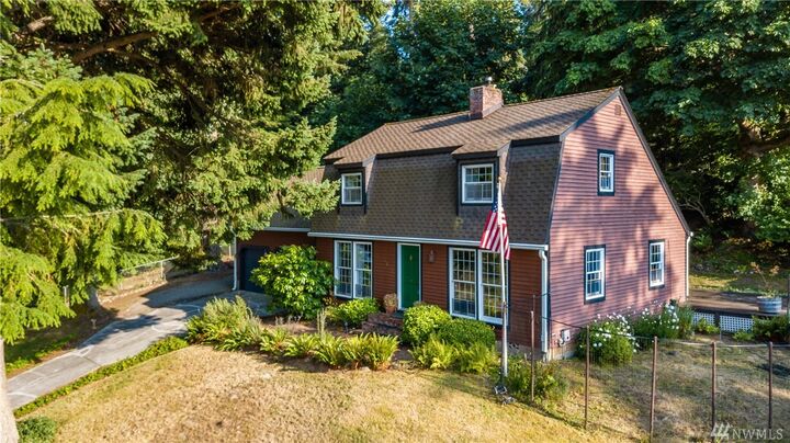 5012 Bakerview Rd  Oak Harbor WA 98277 photo