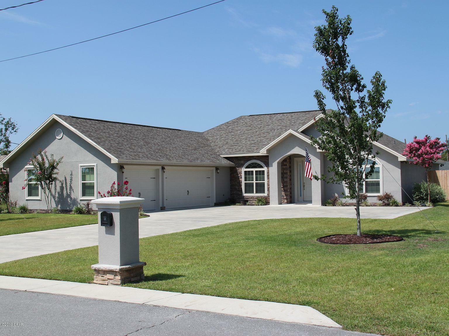 Property Photo: 7054 Hugh Drive FL 32404