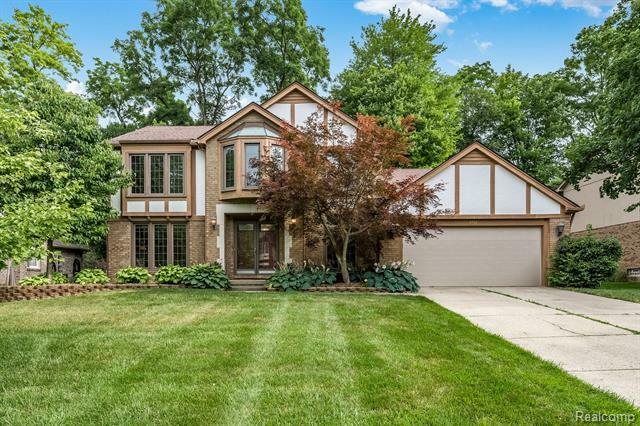 Property Photo:  6432 Odessa Drive  MI 48324 