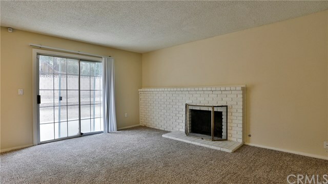 Property Photo:  840 Sequoia Street  CA 92407 