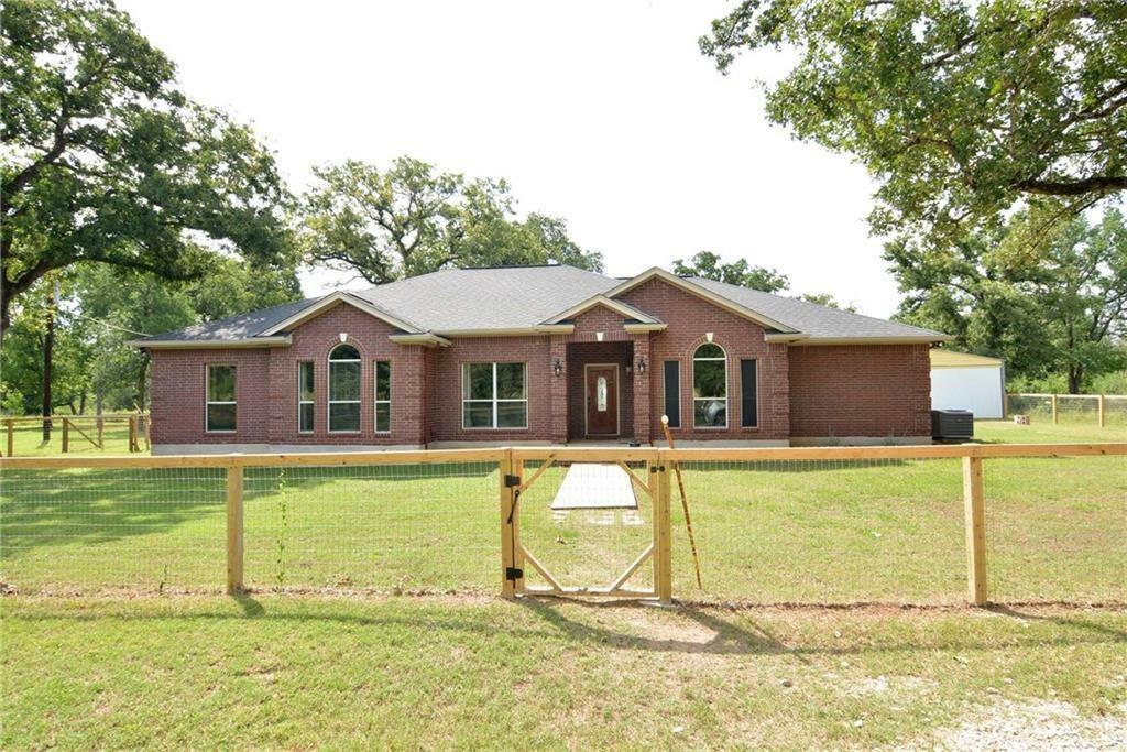 Property Photo:  1108 Fm 812 B  TX 78612 