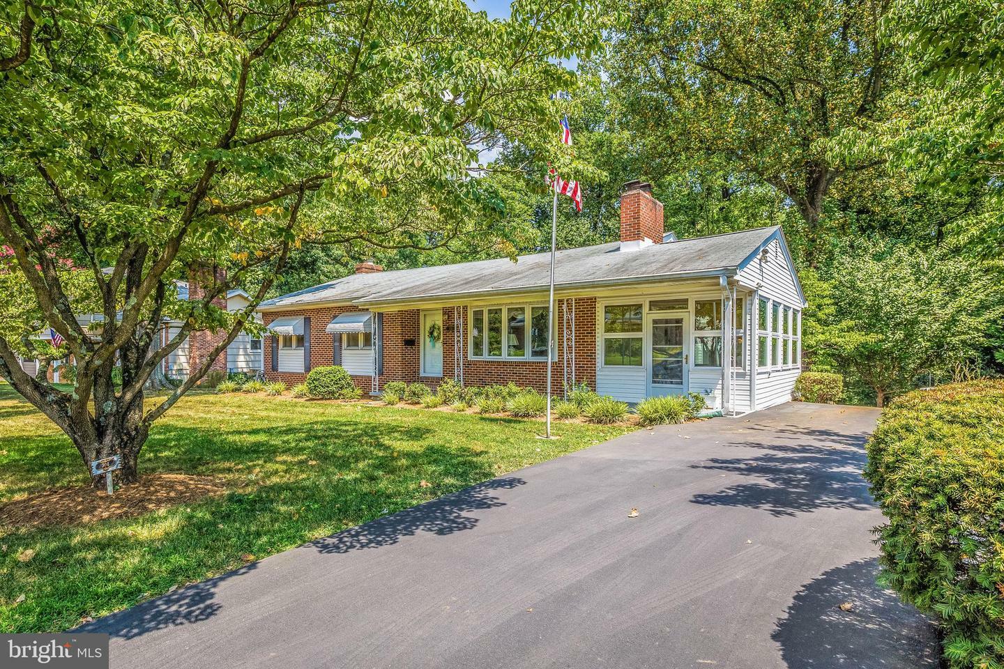 Property Photo:  304 Halsey Road  MD 21401 