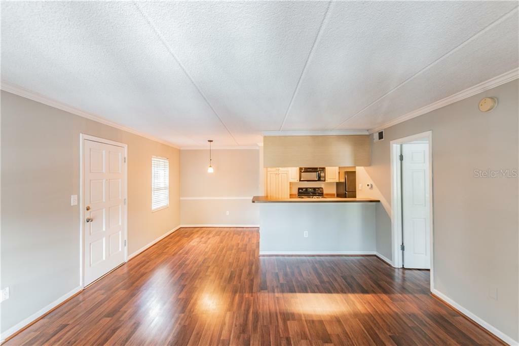 Property Photo: 5306 W Kennedy Boulevard 209 FL 33609