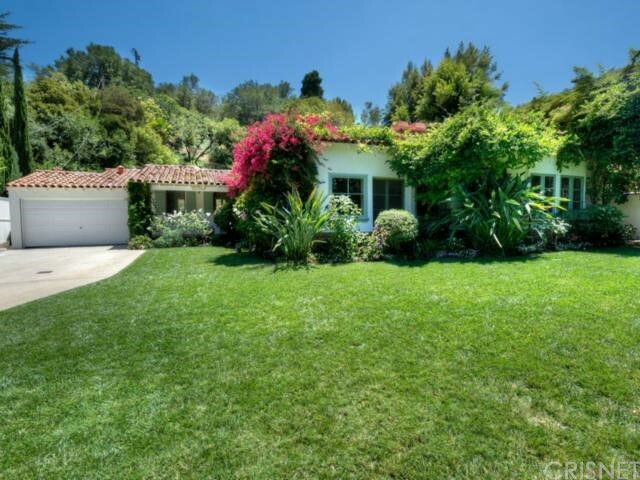 12300 Viewcrest Road  Studio City CA 91604 photo