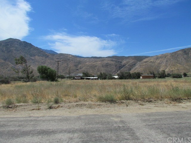 Property Photo:  5 Aloma  CA 92230 