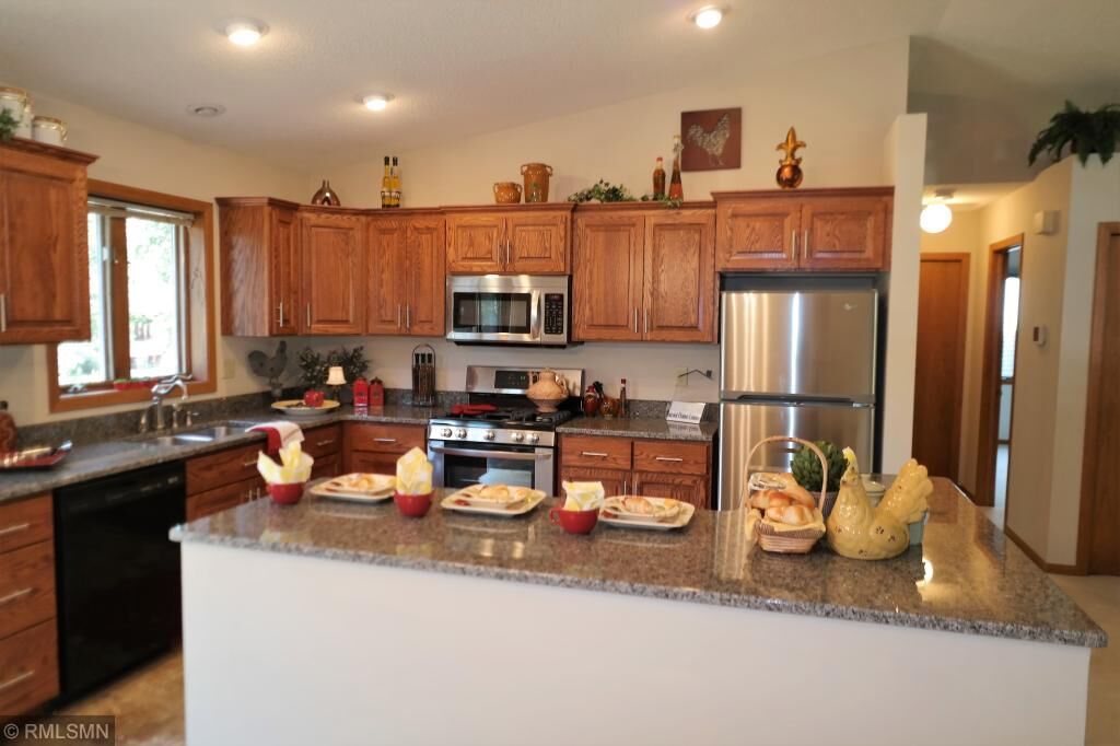 Property Photo:  4126 W 131st Street  MN 55378 