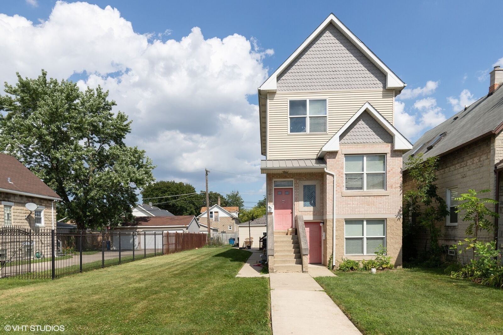 Property Photo:  417 South 12th Avenue  IL 60153 