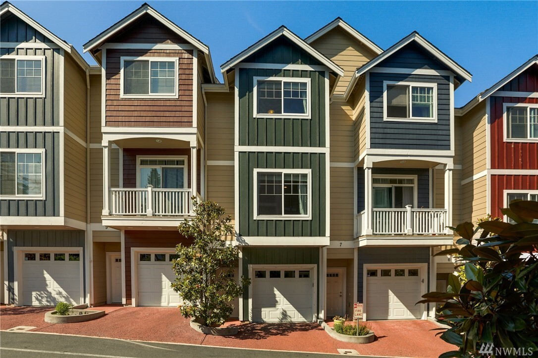 Property Photo: 4801 214th Lane SW 8 WA 98043
