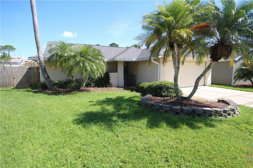 Property Photo: 552 Holbrook Circle FL 32746