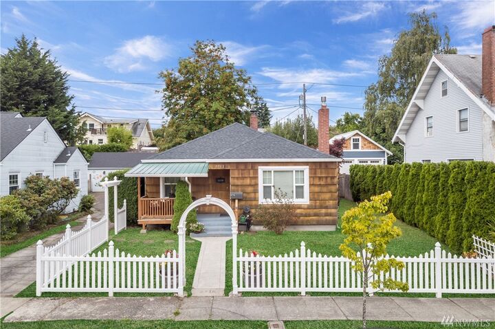 3712 N Cheyenne St  Tacoma WA 98407 photo