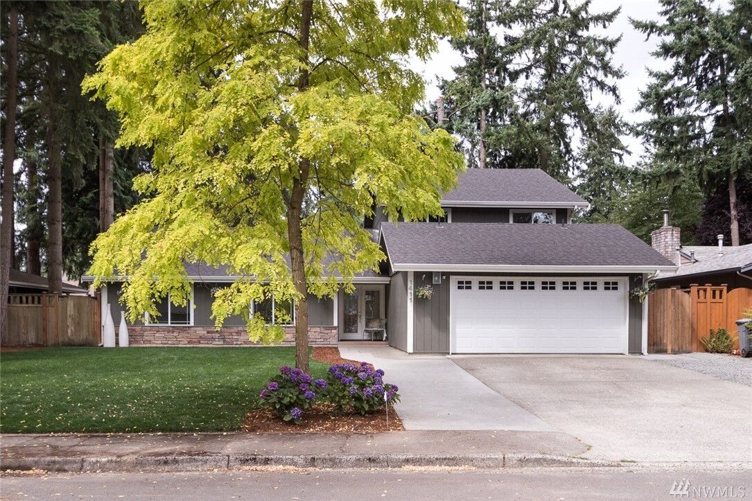 Property Photo:  1411 166th Place NE  WA 98008 