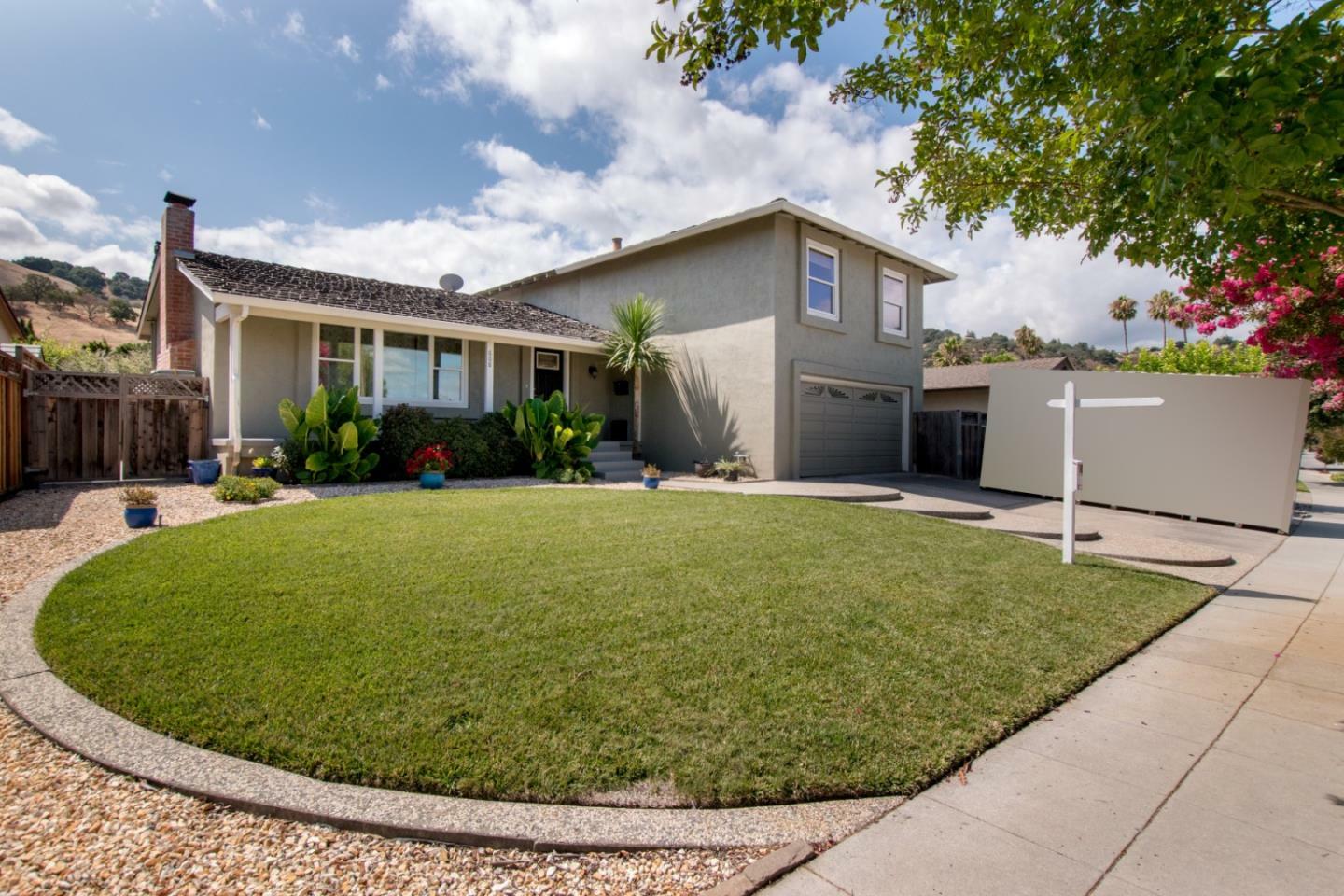 Property Photo:  608 Curie Drive  CA 95123 