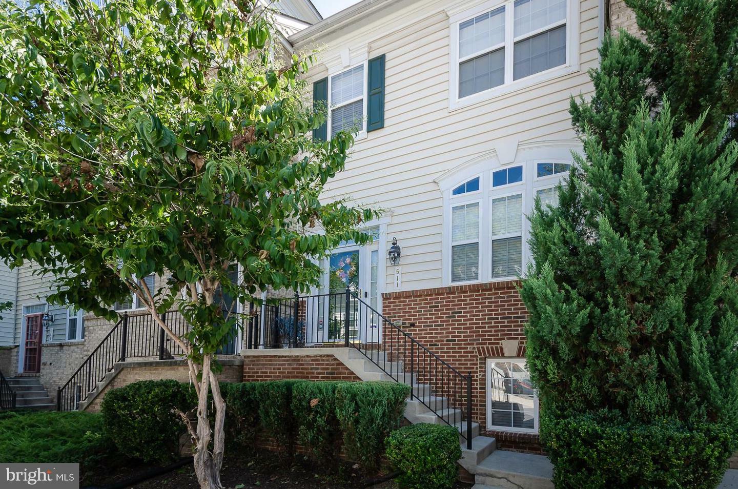 Property Photo:  511 Tailgate Terrace  MD 20785 