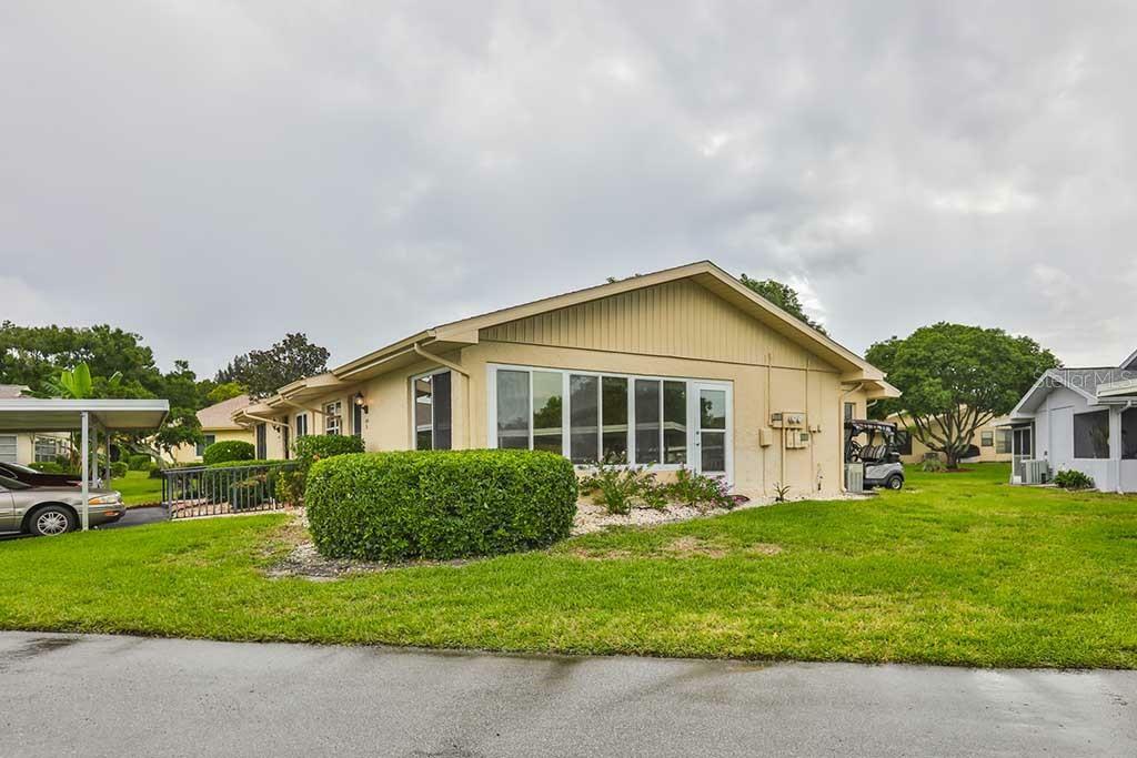 Property Photo:  405 Faraday Trail B  FL 33573 