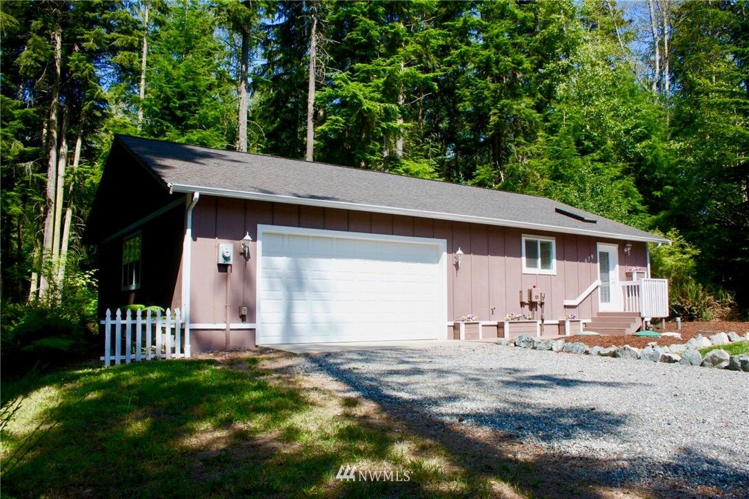 Property Photo:  479 Cox Drive  WA 98239 