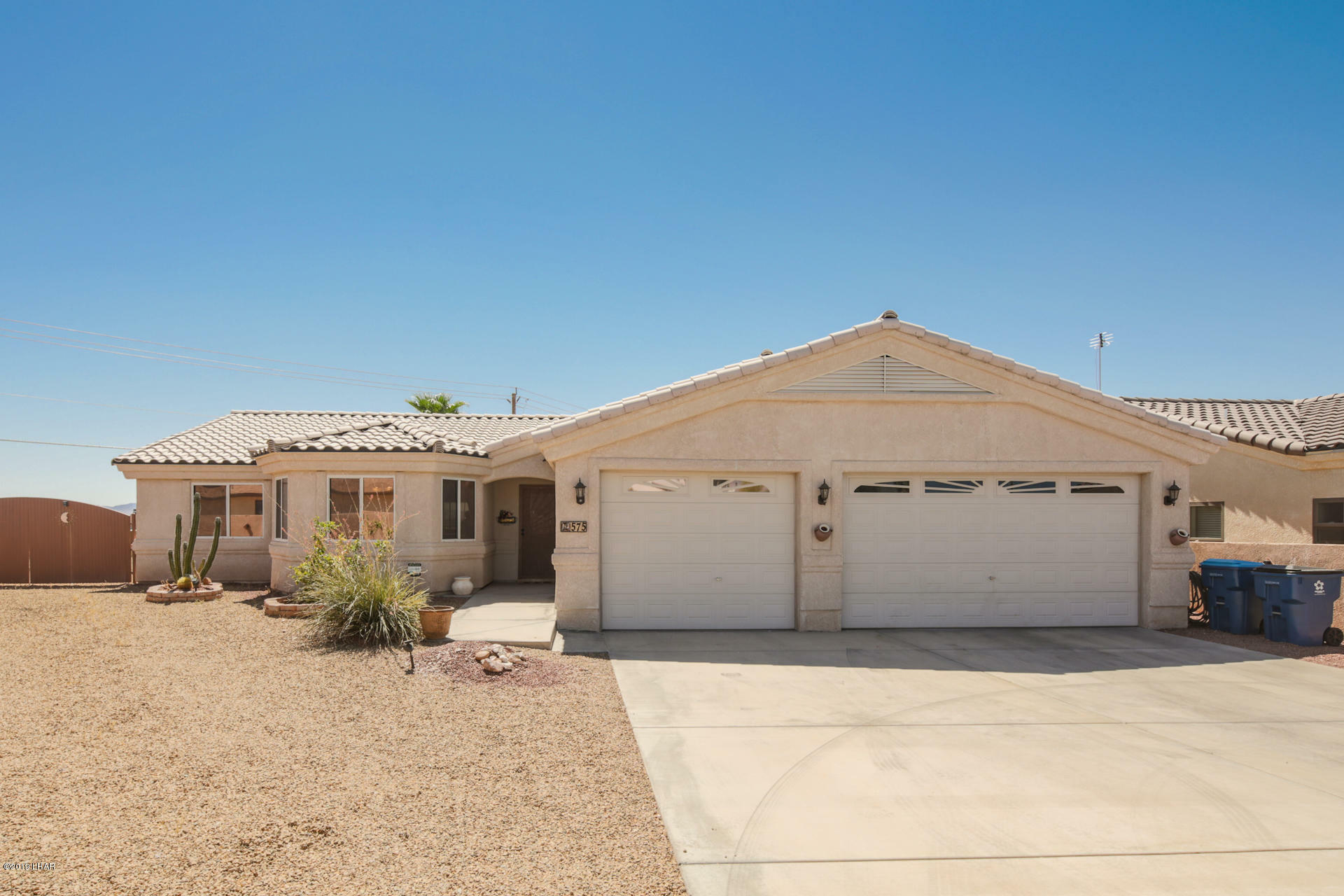 Property Photo:  575 Agate Ln  AZ 86403 