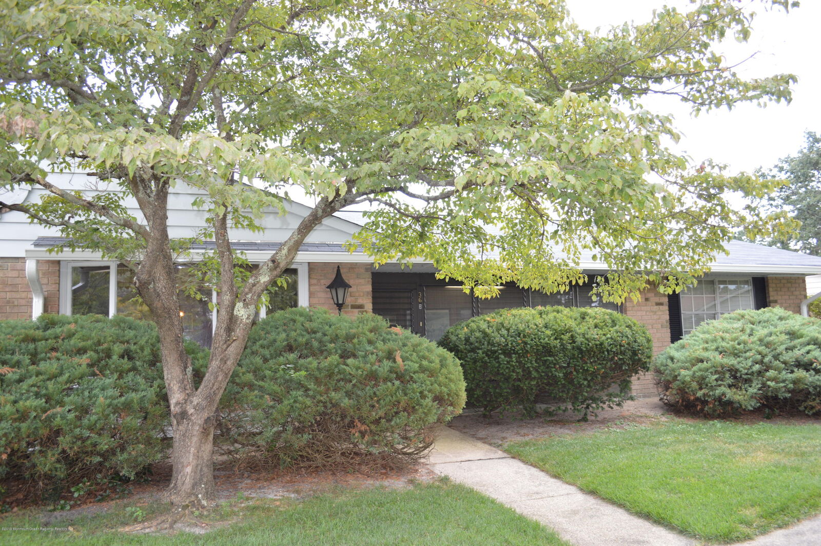 Property Photo:  36 Buckingham Drive  NJ 08759 