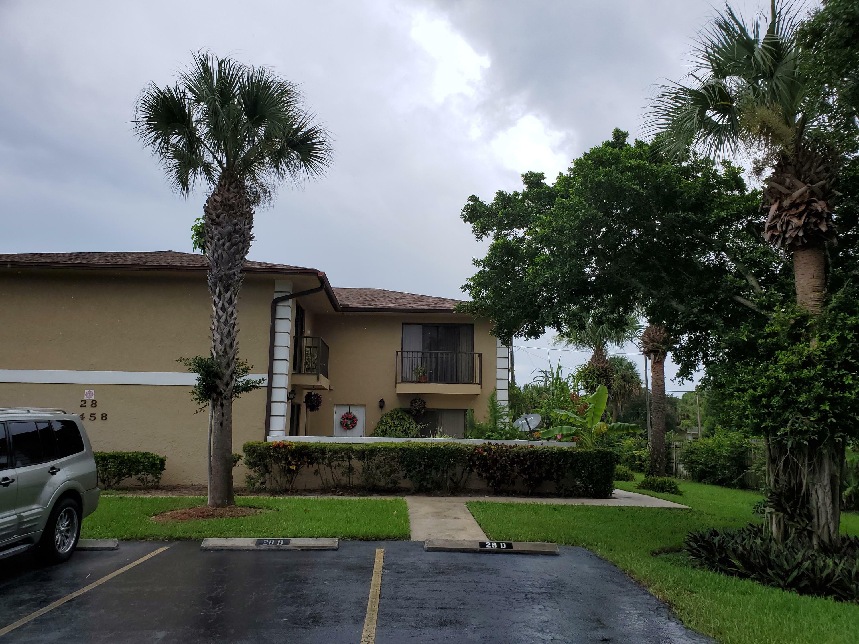 Property Photo:  1458 N Lawnwood Circle 28D  FL 34950 