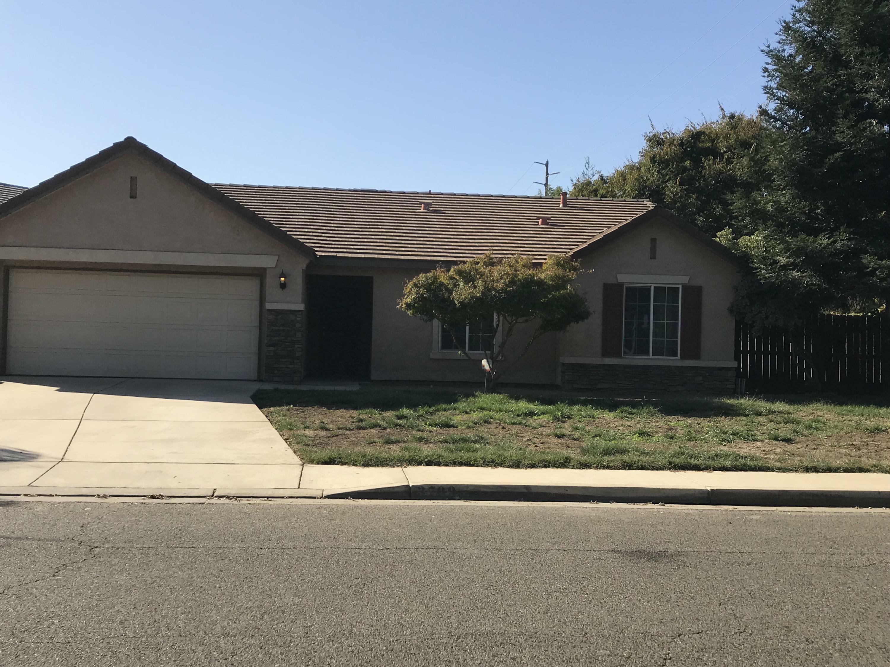 3709 E Hillcrest Avenue  Visalia CA 93292 photo