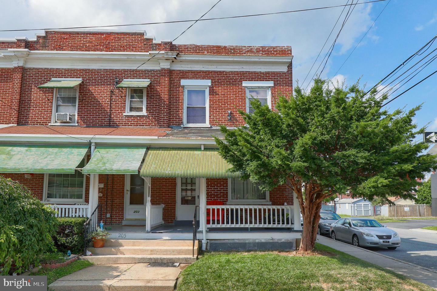 Property Photo:  201 Jackson Street  PA 17603 