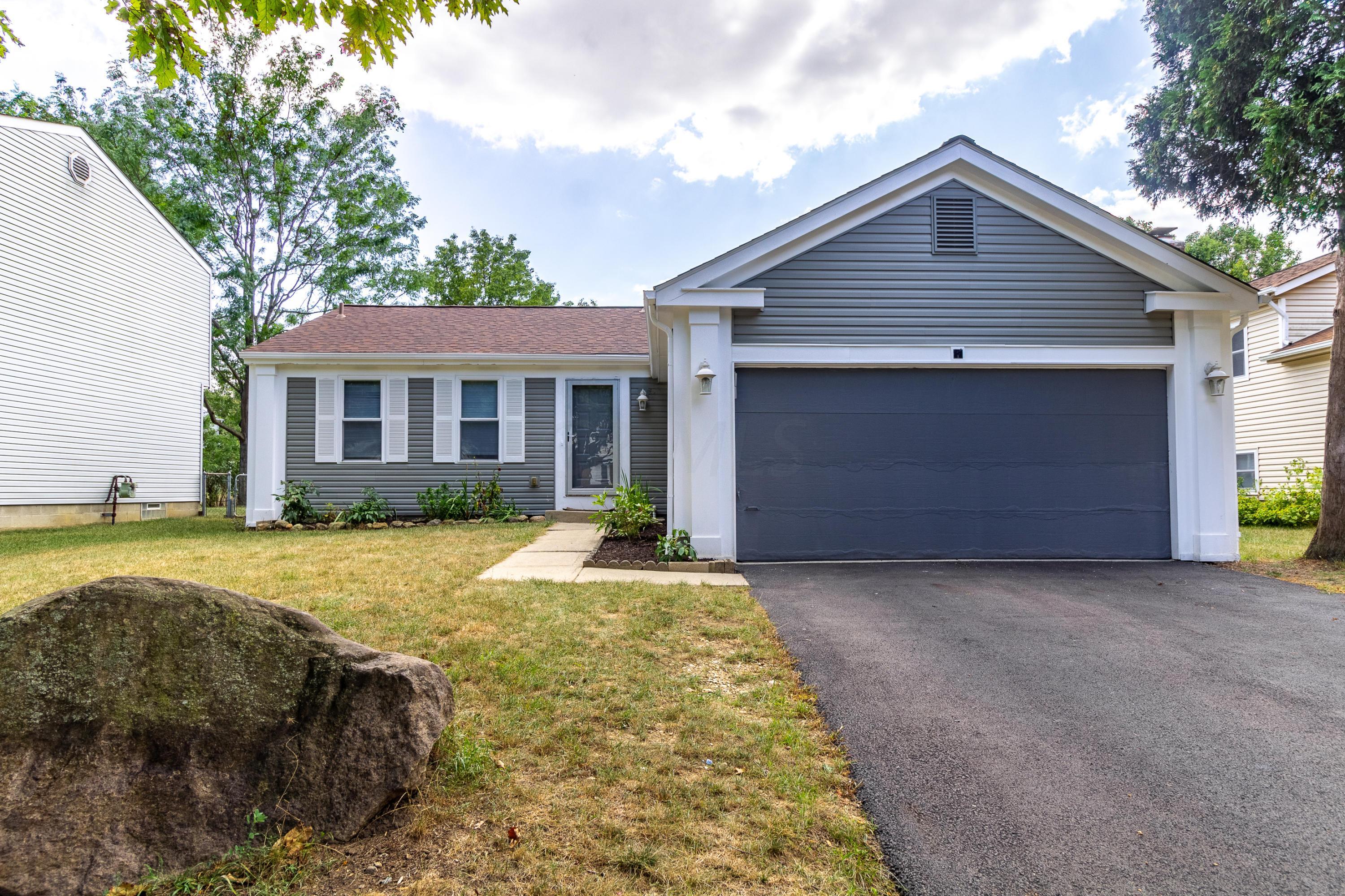 Property Photo:  2165 Green Island Drive  OH 43228 