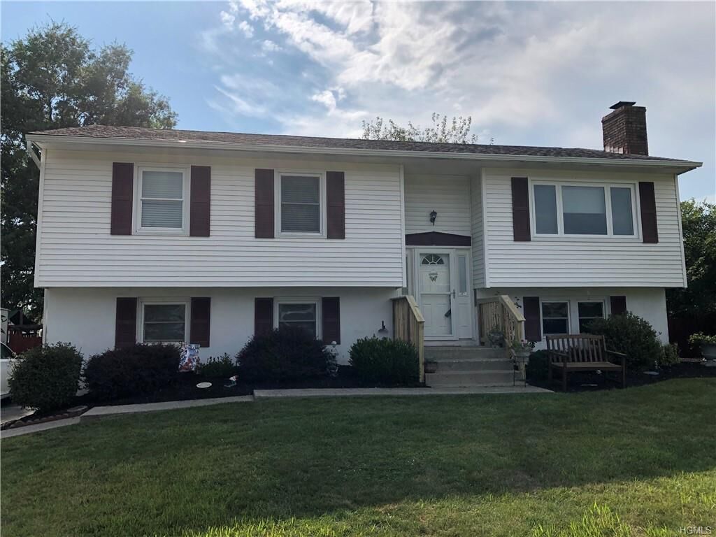 3 bed Blooming Grove home for sale 41 Capital Drive, Blooming Grove