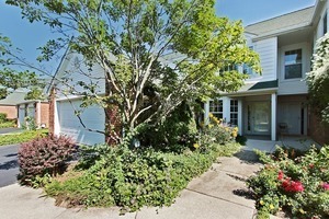 Property Photo: 130 Pembroke Circle IL 60044