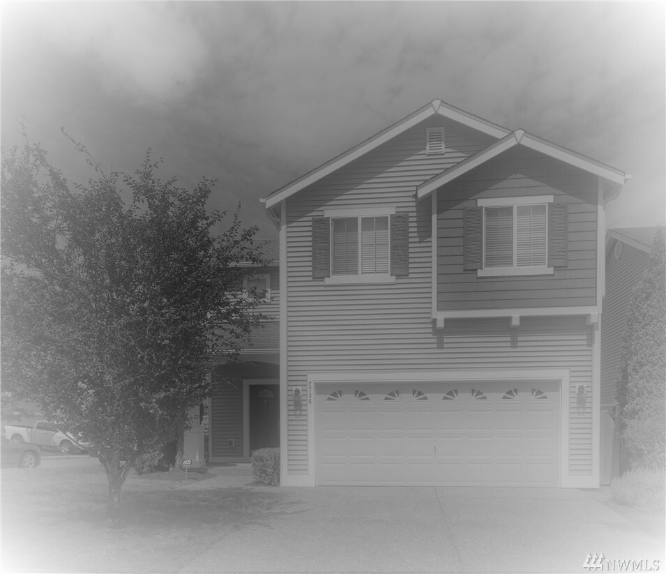 Property Photo:  2736 SE 4th St  WA 98056 