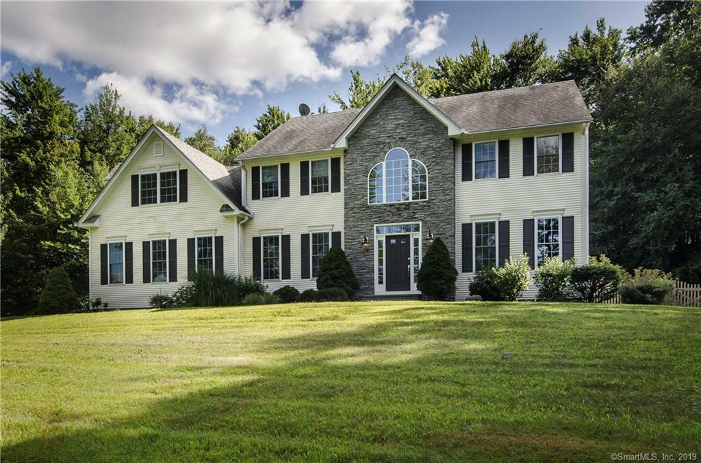 Property Photo:  1 Cider Mill Heights  CT 06060 