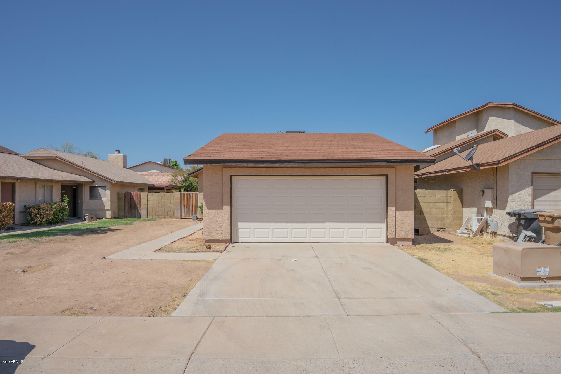 Property Photo:  11240 N 81st Drive  AZ 85345 