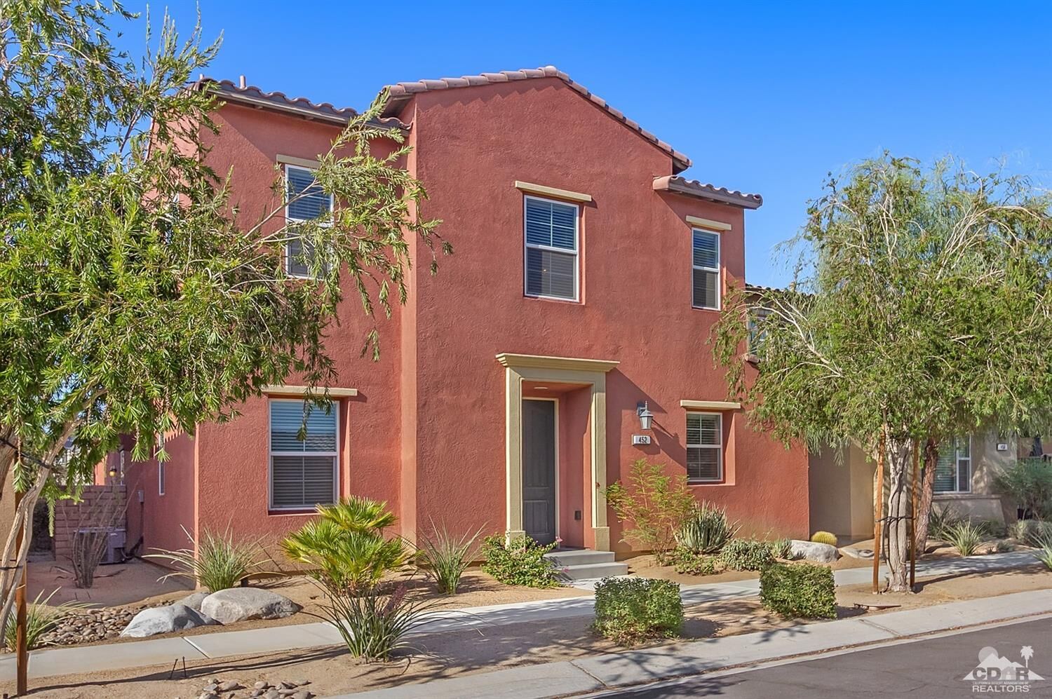 Property Photo:  452 Via De La Paz  CA 92211 