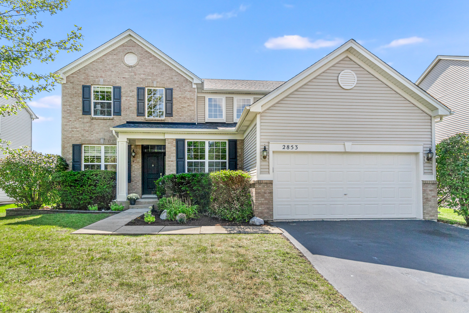 Property Photo: 2853 Rourke Drive IL 60503