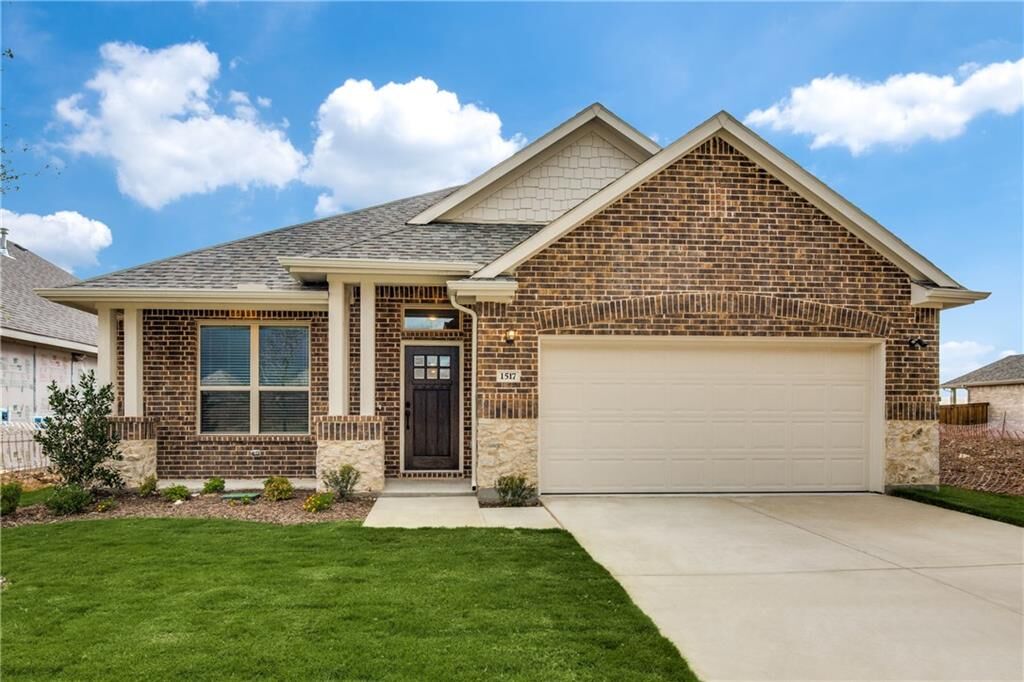 Property Photo: 1517 Wolfberry Lane TX 76262