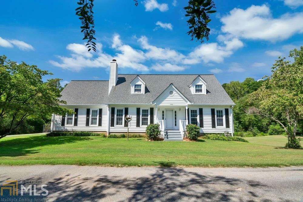Property Photo: 1468 Rucker Circle GA 30188-2132