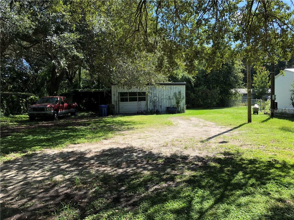 Property Photo:  11512 Campbell Meyer Lane  FL 33534 