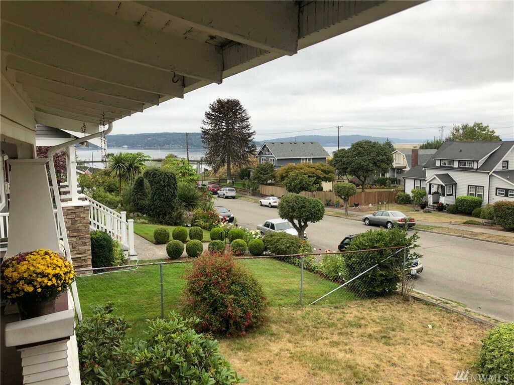 Property Photo:  5310 N Highland St  WA 98407 