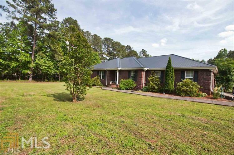 Property Photo:  236 Hinton Rd  GA 30025 