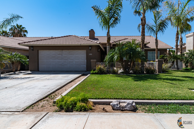 Property Photo: 200 Branding Iron Dr CA 92251