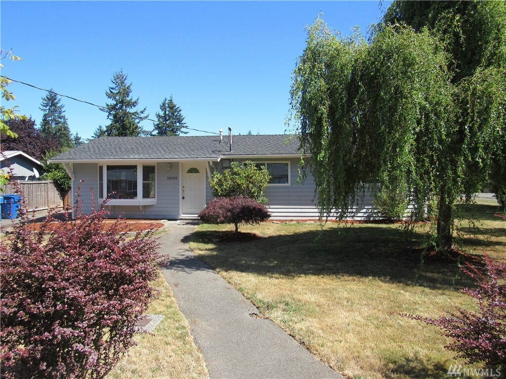 Property Photo: 15925 53rd Place W WA 98026