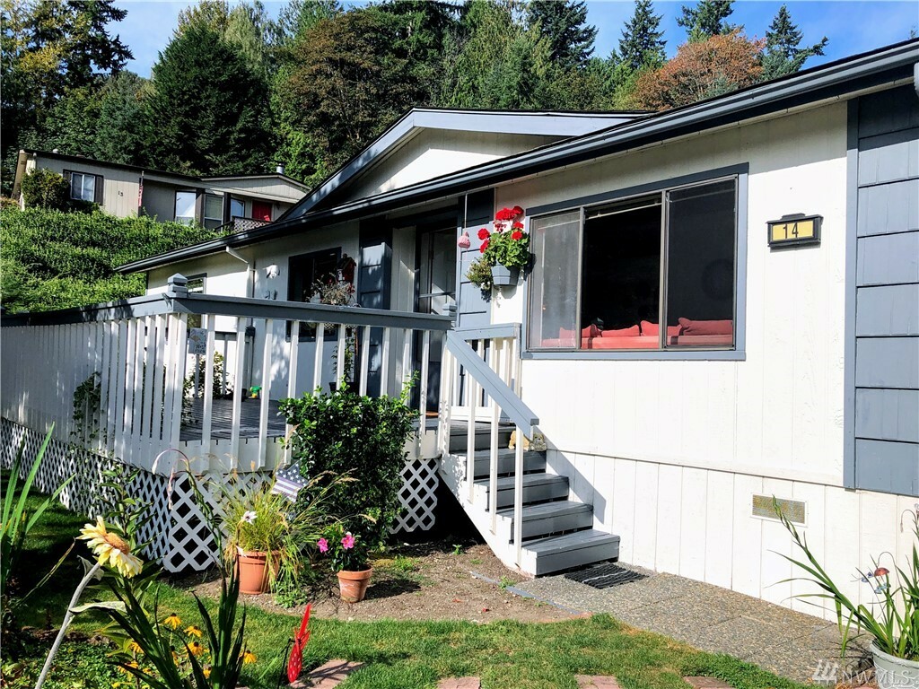 Property Photo:  5810 Fleming St 14  WA 98203 