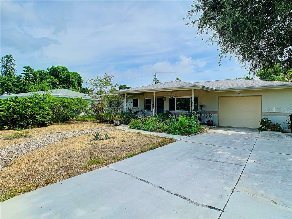 Property Photo:  986 63rd Avenue S  FL 33705 