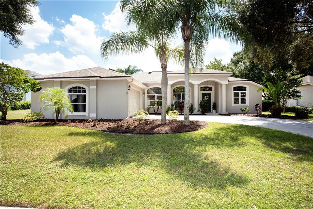 Property Photo: 4021 Lithia Ridge Boulevard FL 33596