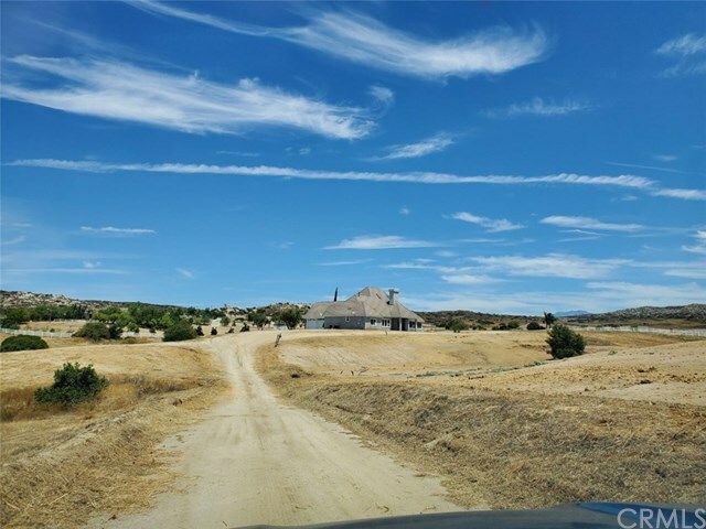 Property Photo:  41971 Jojoba Hills Circle  CA 92536 