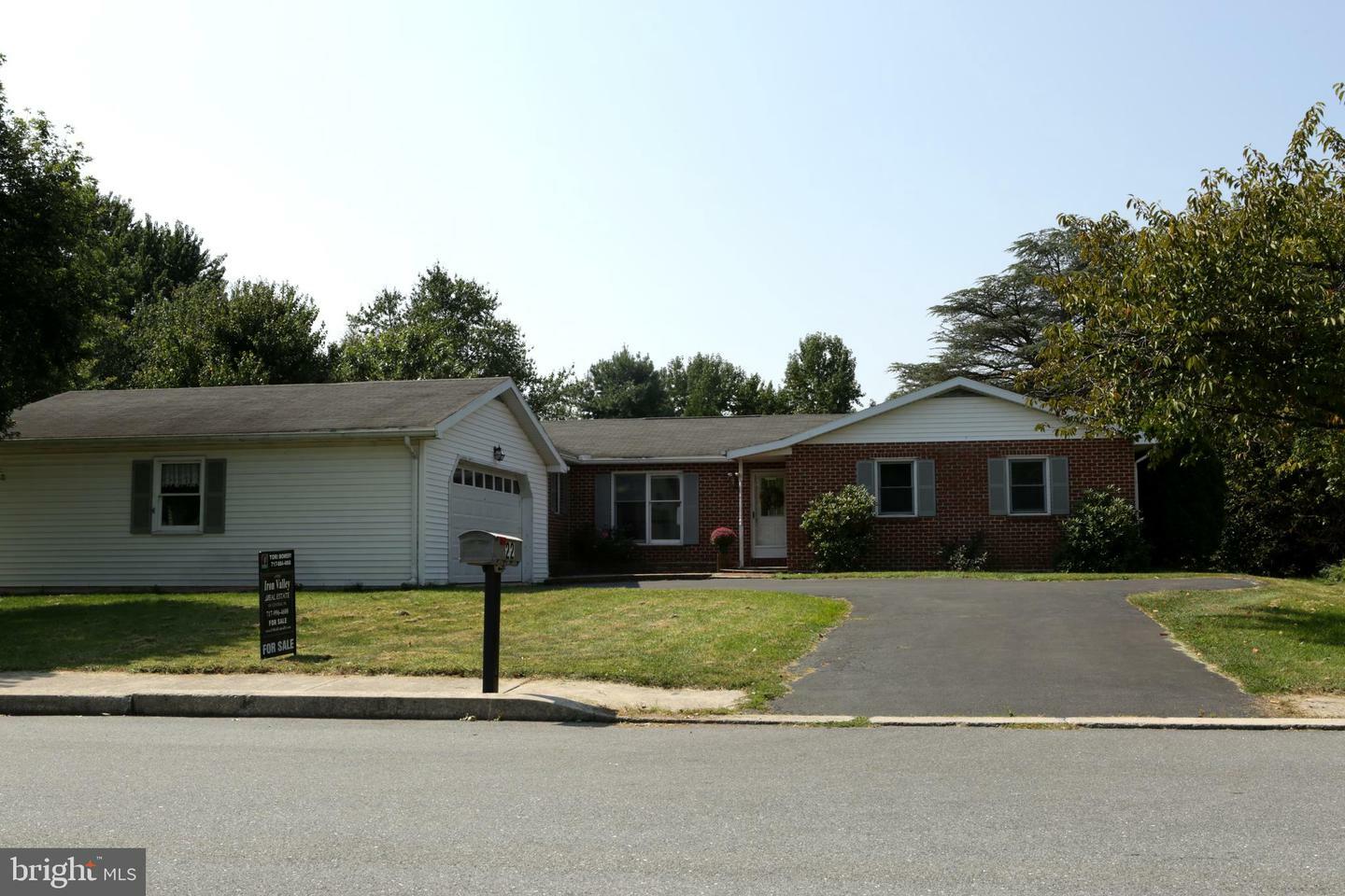 Property Photo: 22 Gentry Drive PA 17078