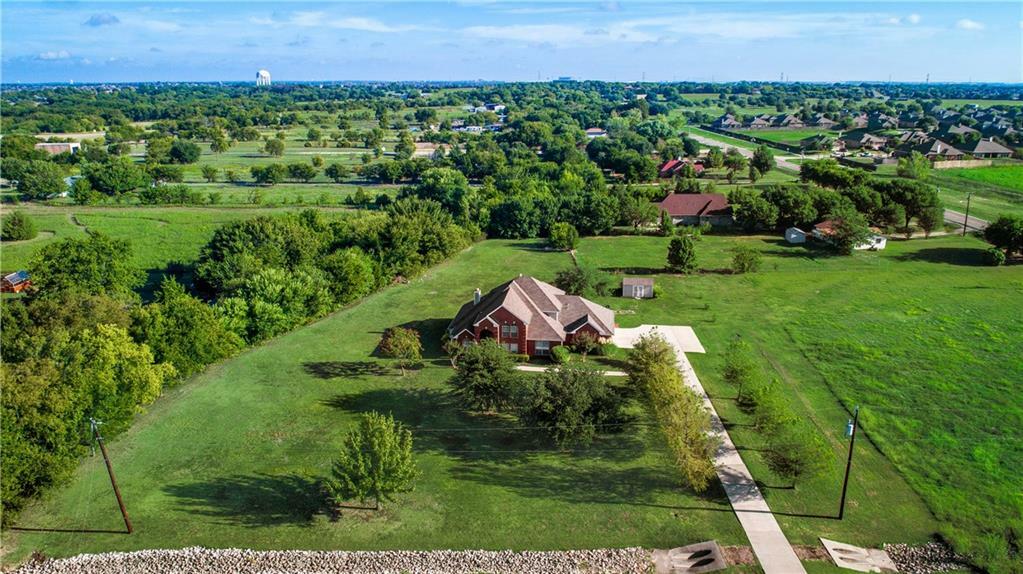 Property Photo: 809 W Bear Creek Road TX 75154